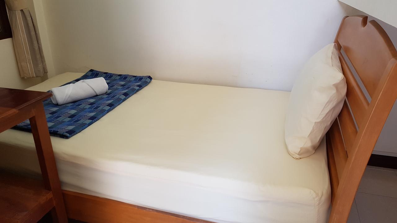 Baan Taweesuk Guest House Huahin Kültér fotó