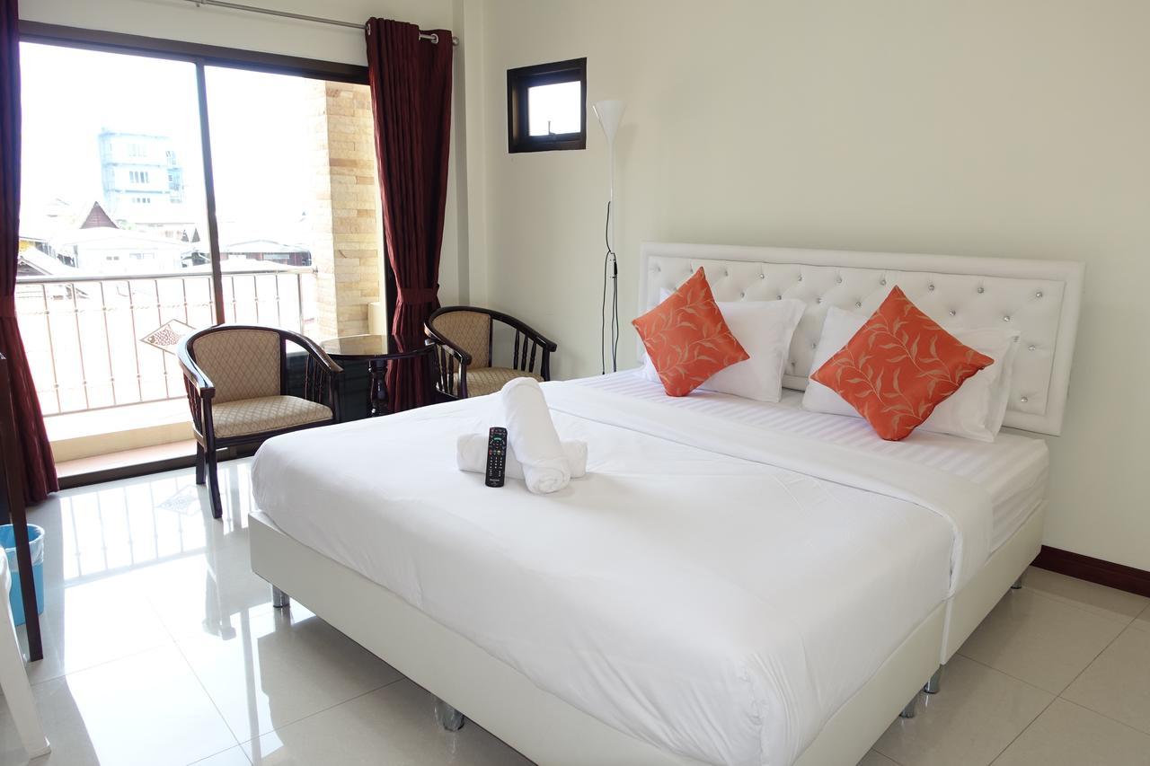 Baan Taweesuk Guest House Huahin Kültér fotó