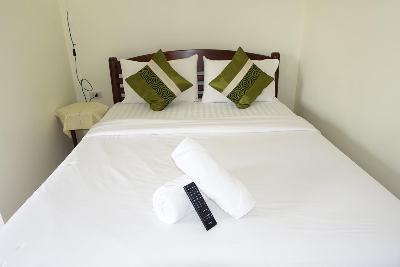 Baan Taweesuk Guest House Huahin Kültér fotó
