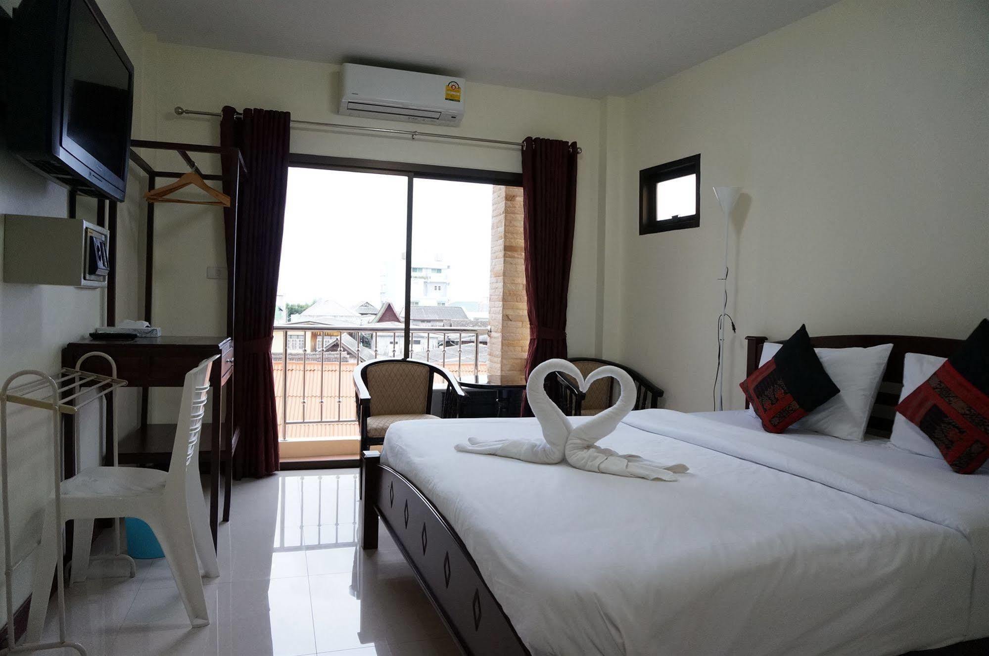 Baan Taweesuk Guest House Huahin Kültér fotó