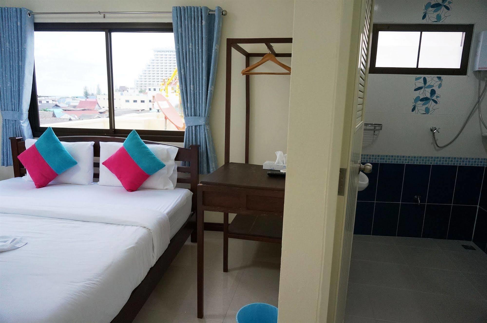 Baan Taweesuk Guest House Huahin Kültér fotó