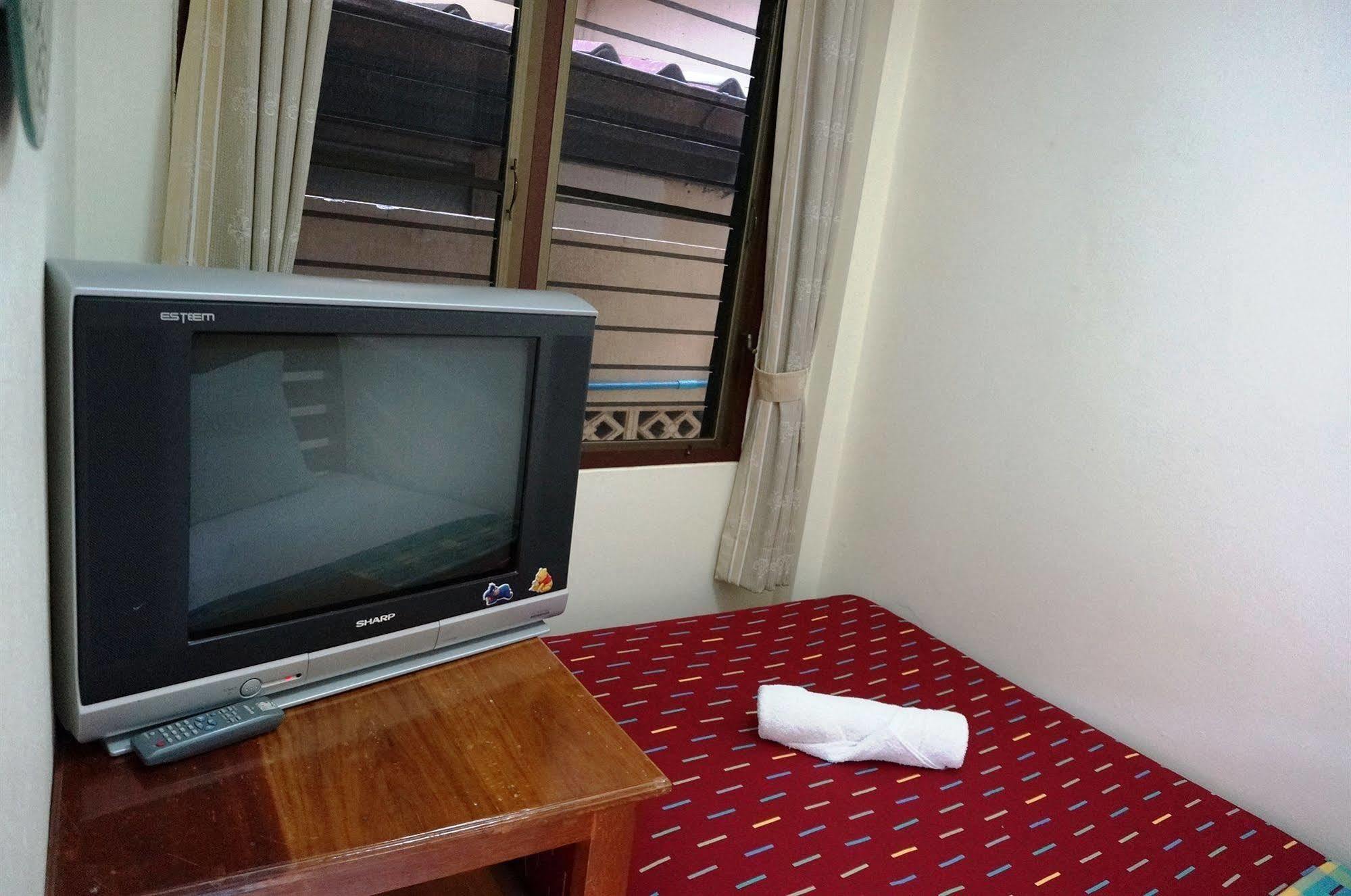 Baan Taweesuk Guest House Huahin Kültér fotó
