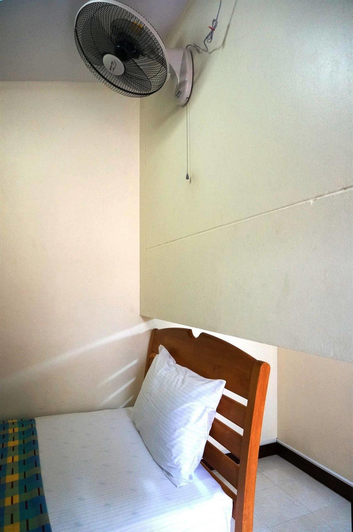 Baan Taweesuk Guest House Huahin Kültér fotó