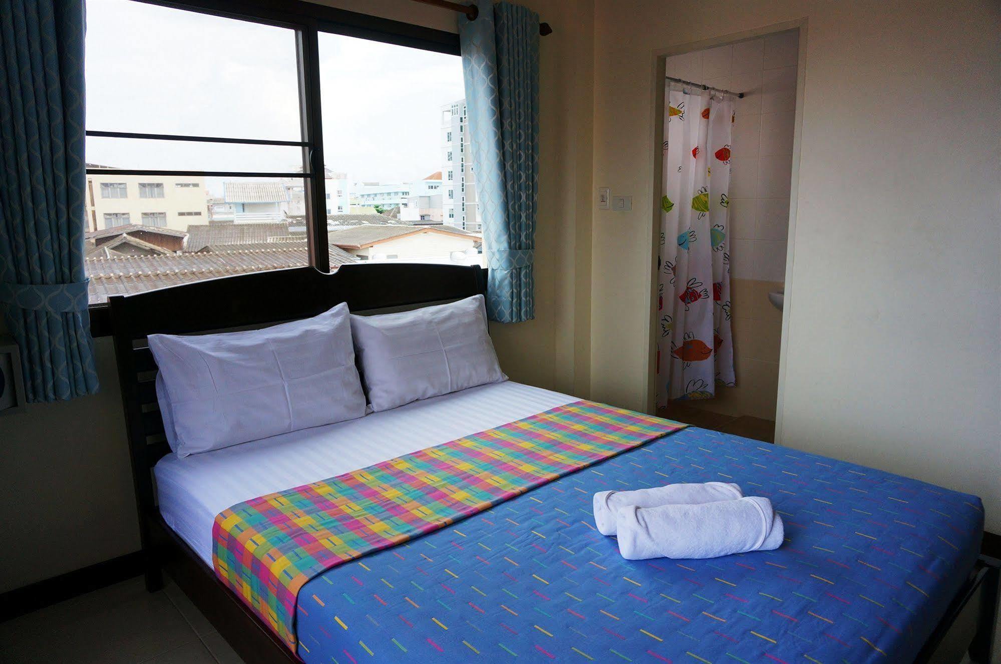 Baan Taweesuk Guest House Huahin Kültér fotó